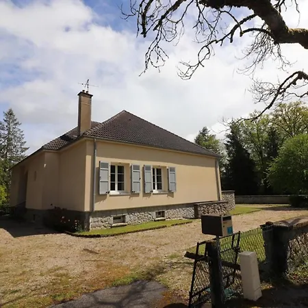 Дом отдыха Gite En Bord De Lac Avec Terrasse, Jardin Clos, Activites Nautiques Et Proche Sites Touristiques - Fr-1-742-150 Saint-Etienne-Cantales